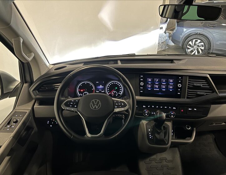 Volkswagen Caravelle 5