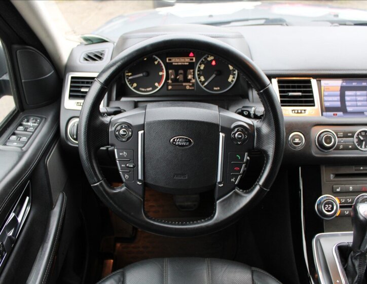 Land Rover Range Rover Sport SUV 3,0 l 180 kw