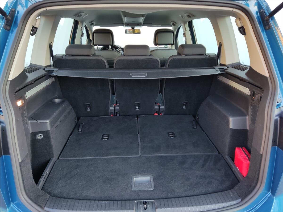 Volkswagen Touran MPV 1,2 l 81 kw