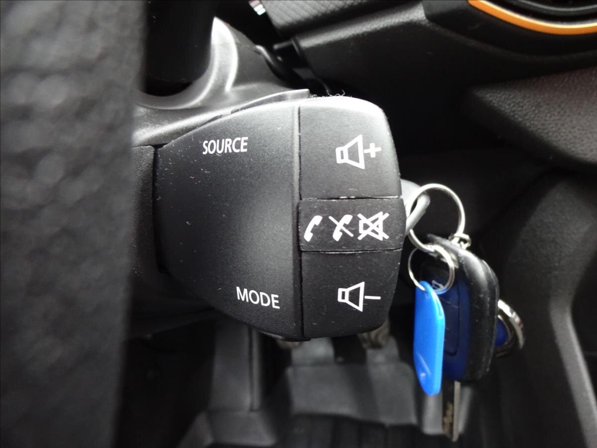 Dacia Sandero Hatchback 999,0 67 kw