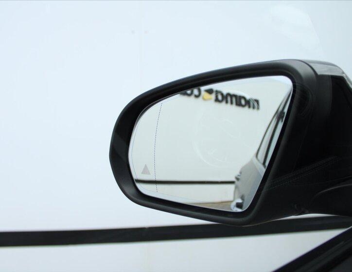 Mercedes-Benz GLA 33