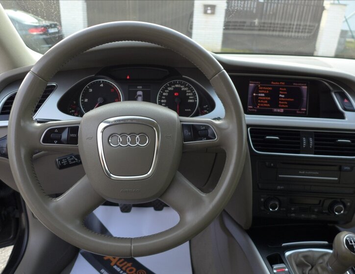 Audi A4 Kombi 2,0 l 105 kw