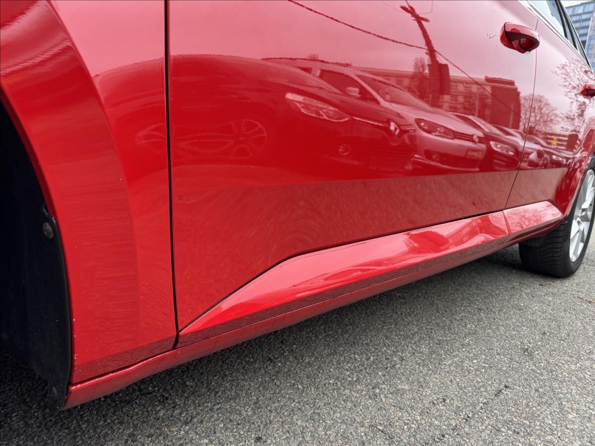 Škoda Superb Kombi 2,0 l 110 kw