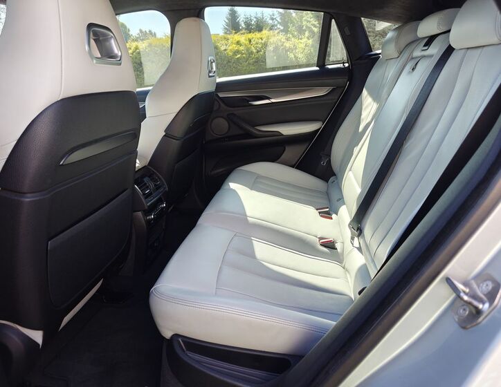 BMW X6 12