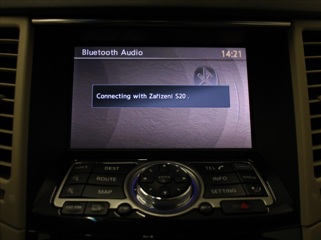 Infiniti QX70 SUV 3,0 l 175 kw