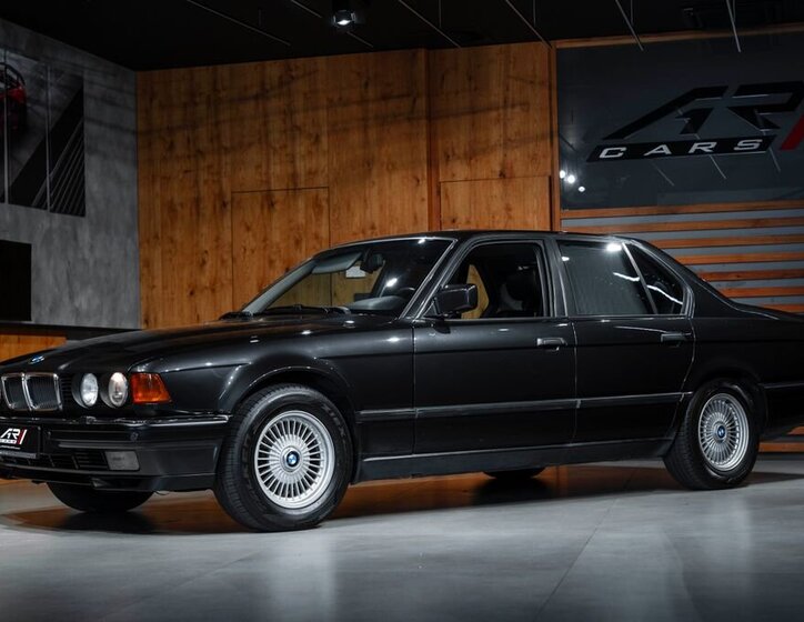 BMW Řada 7 Sedan / Limuzína 5,0 l 220 kw