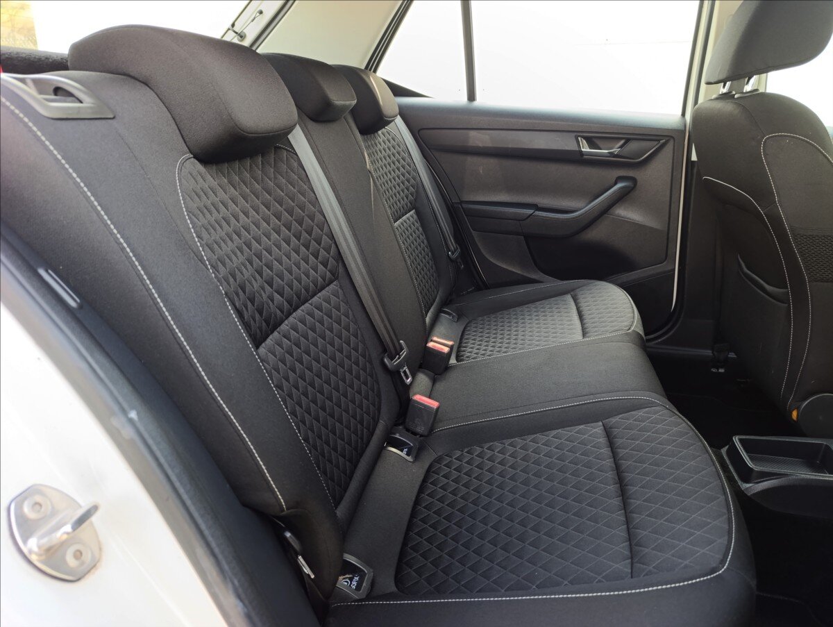 Škoda Fabia Hatchback 999,0 44 kw