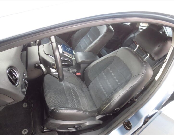 Ford Mondeo Liftback 2,5 l 162 kw