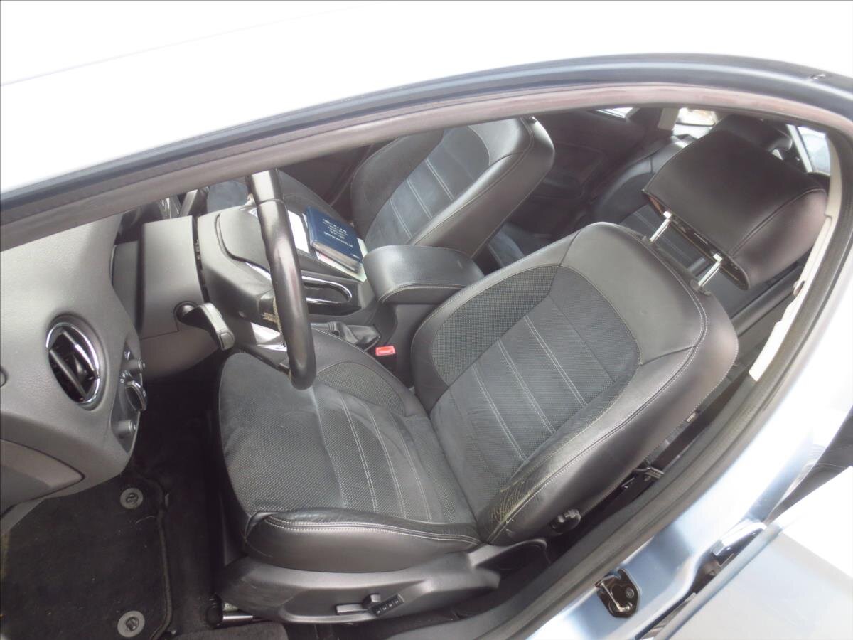 Ford Mondeo Liftback 2,5 l 162 kw