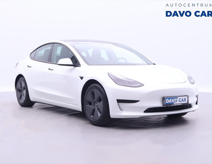 Tesla Model 3 1