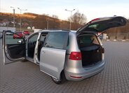 Volkswagen Sharan Kombi 2,0 l 103 kw