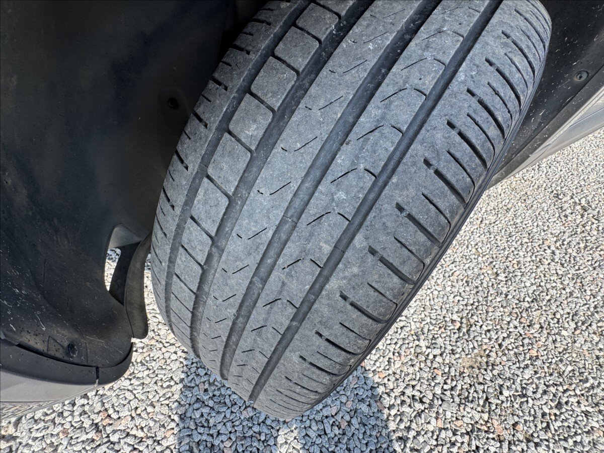 Volkswagen Tiguan SUV / Terénní 2,0 l 103 kw