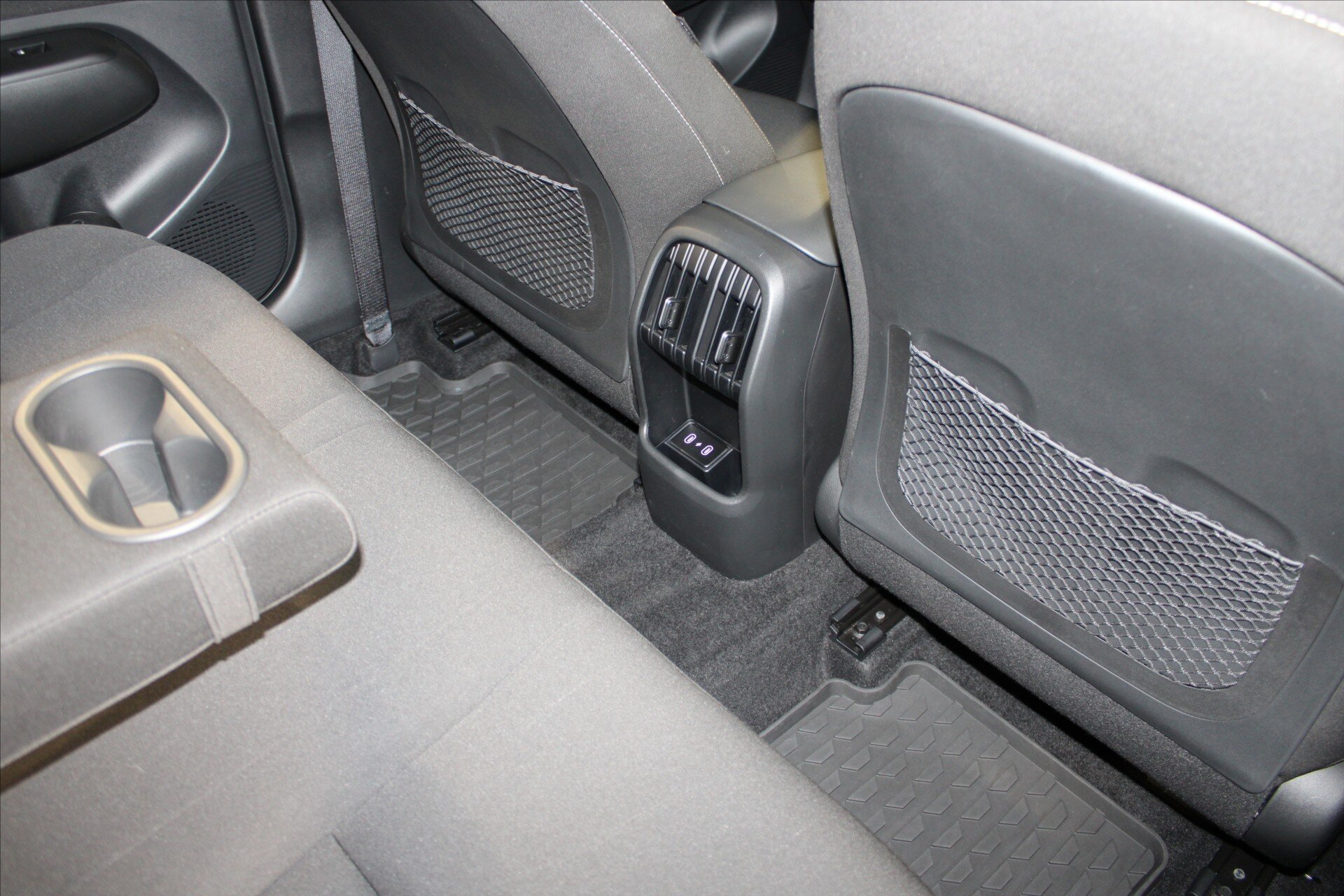 Hyundai Kona Hatchback 1,6 l 145 kw