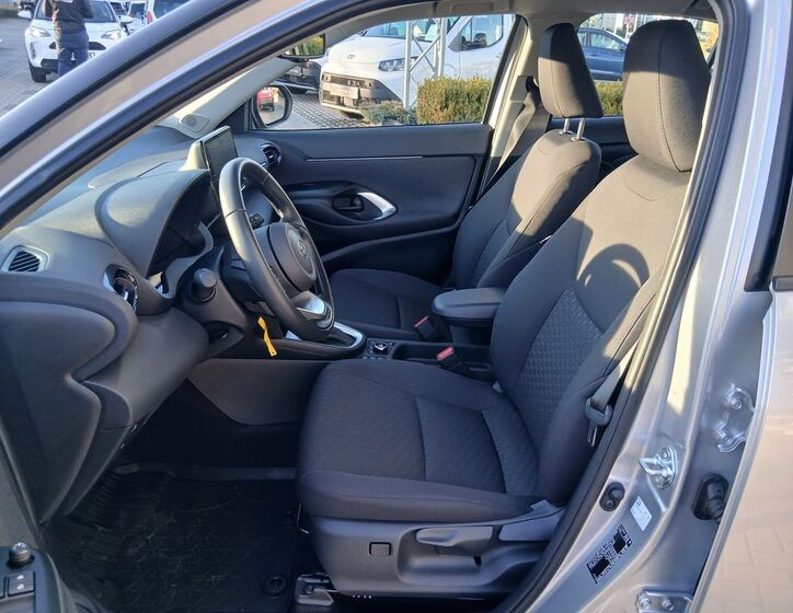 Toyota Yaris Cross 10