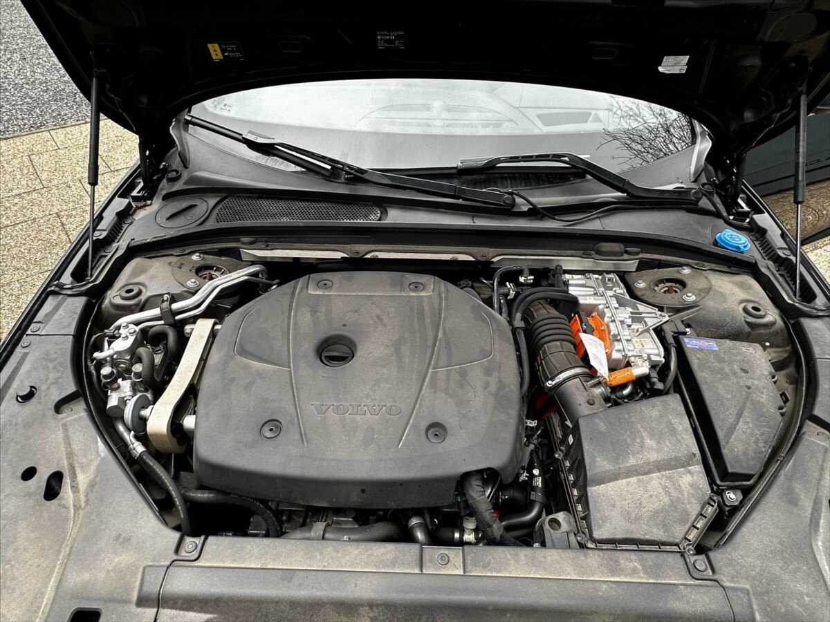 Volvo V90 Kombi 2,0 l 186 kw