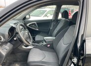 Toyota RAV4 SUV / Terénní 2,0 l 112 kw