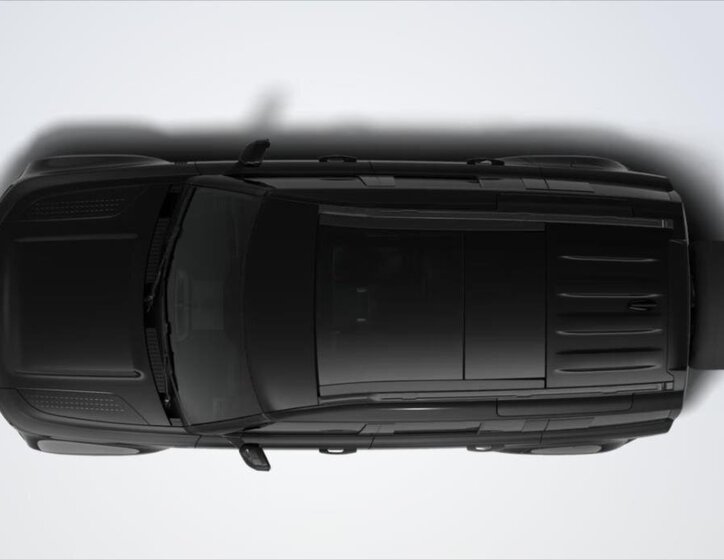 Land Rover Defender 4