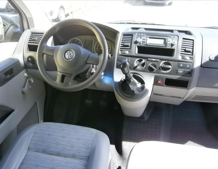 Volkswagen Transporter 9