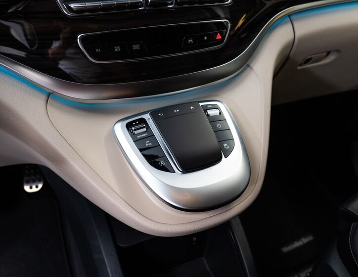 Mercedes-Benz Třídy V 14