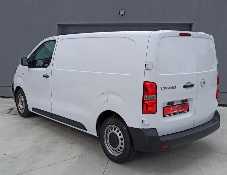 Opel Vivaro 4