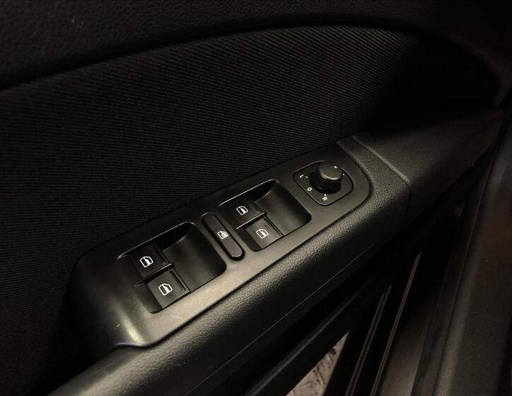 Škoda Superb Hatchback 2,0 l 103 kw