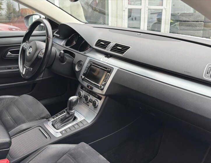 Volkswagen CC Sedan / Limuzína 2,0 l 130 kw