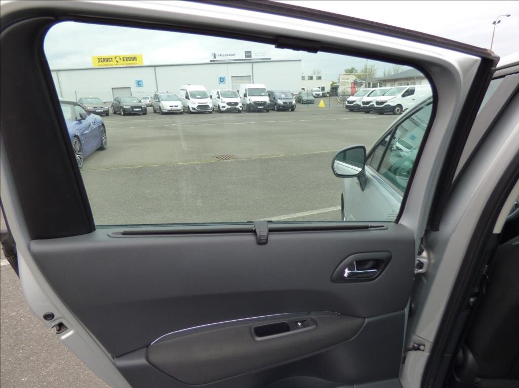 Peugeot 5008 MPV 1,6 l 88 kw