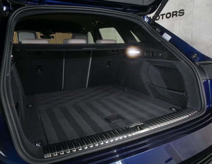 Audi e-tron SUV 0,0 300 kw