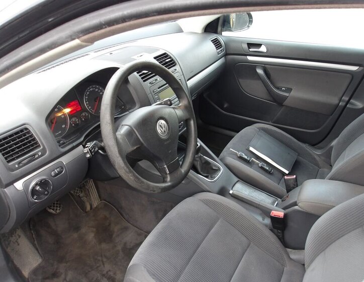 Volkswagen Jetta Sedan 1,9 l 77 kw