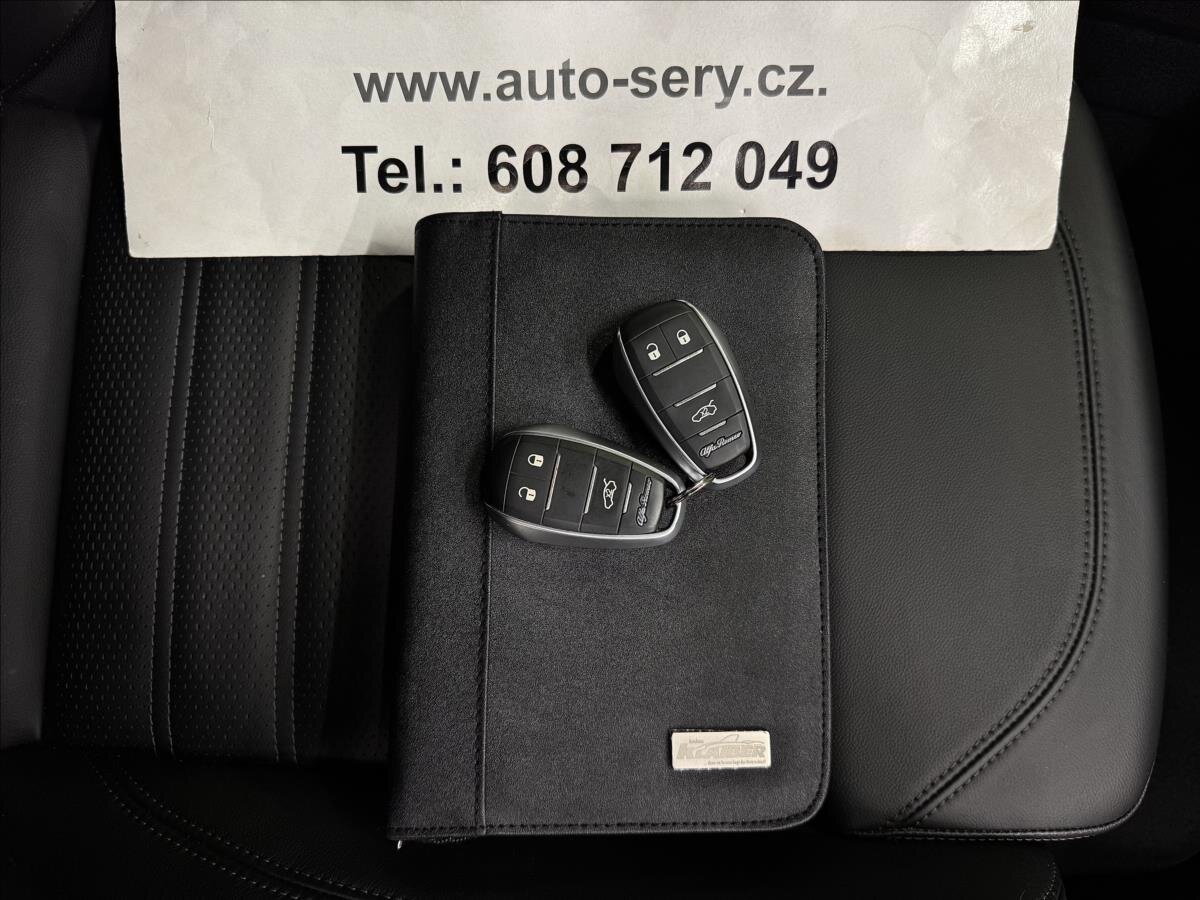 Alfa Romeo Stelvio SUV / Terénní 2,1 l 154 kw