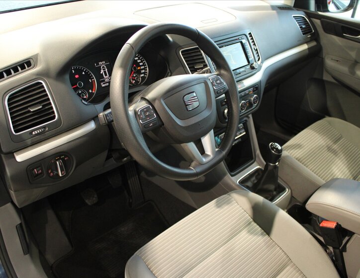 Seat Alhambra VAN-Minibus 2,0 l 130 kw