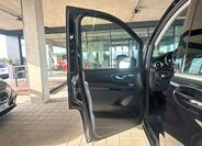 Mercedes-Benz Třídy V 9