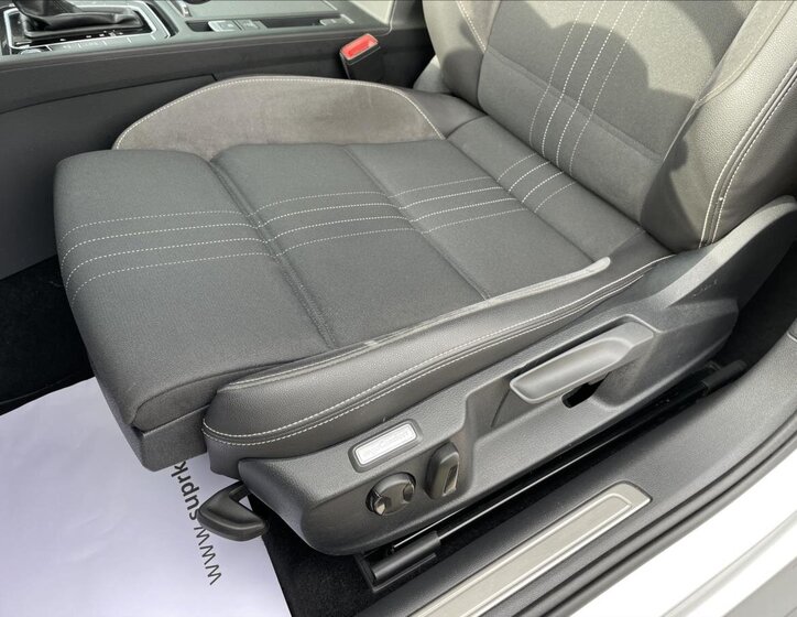 Volkswagen Passat Kombi 2,0 l 140 kw