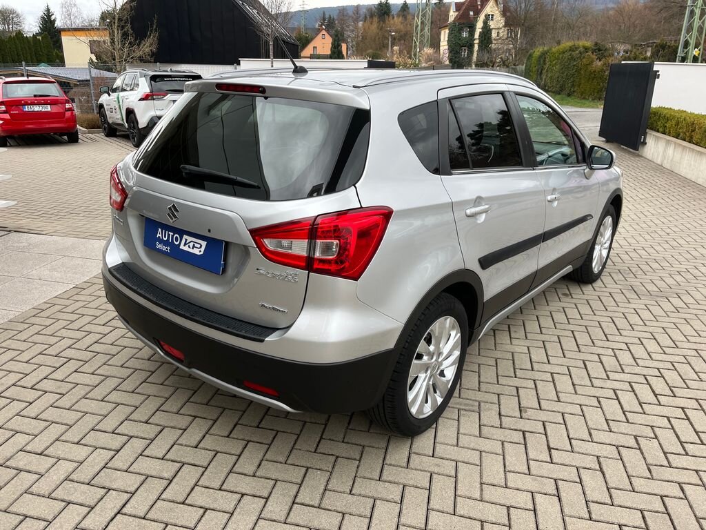 Suzuki SX4 S-Cross SUV / Terénní 998,0 82 kw
