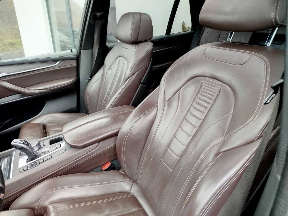 BMW X5 SUV 3,0 l 280 kw