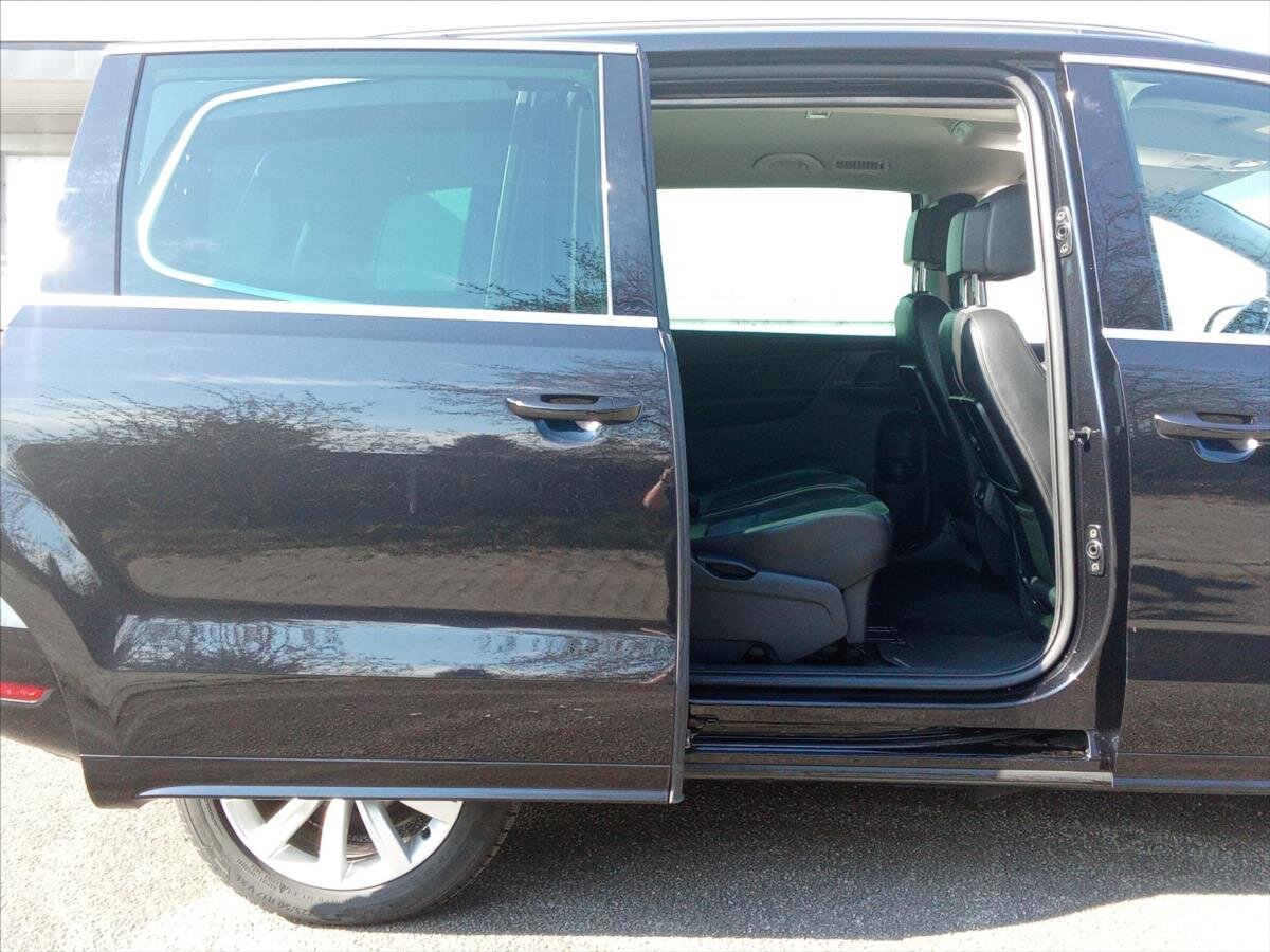 Volkswagen Sharan MPV 2,0 l 103 kw