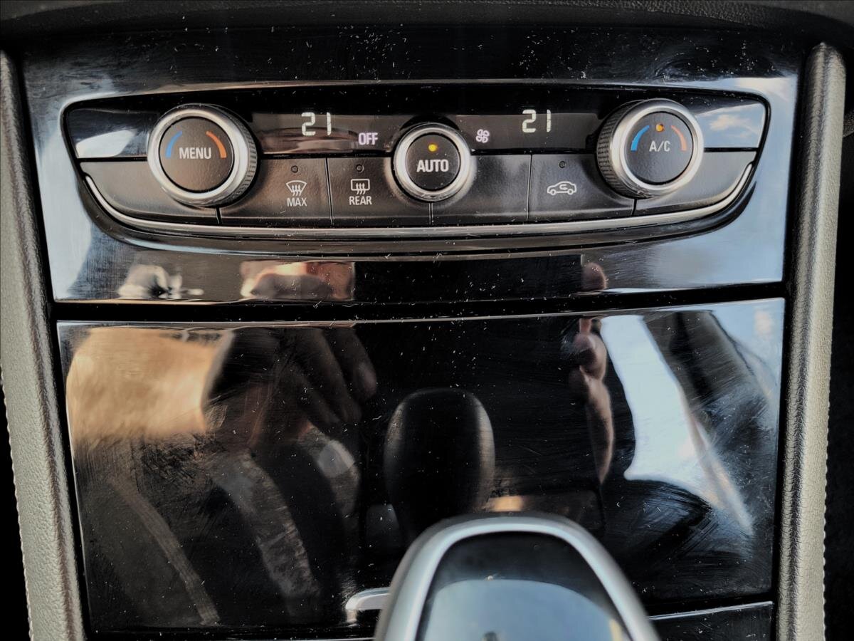 Opel Grandland X SUV / Terénní 1,5 l 96 kw