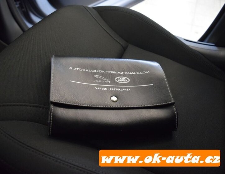 Land Rover Discovery SUV 2,0 l 177 kw