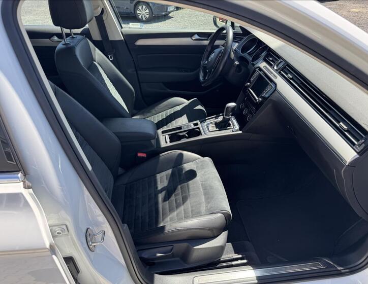 Volkswagen Passat 18