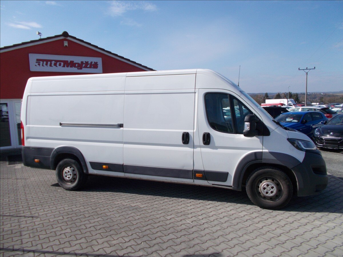 Peugeot Boxer Skříň 2,0 l 120 kw