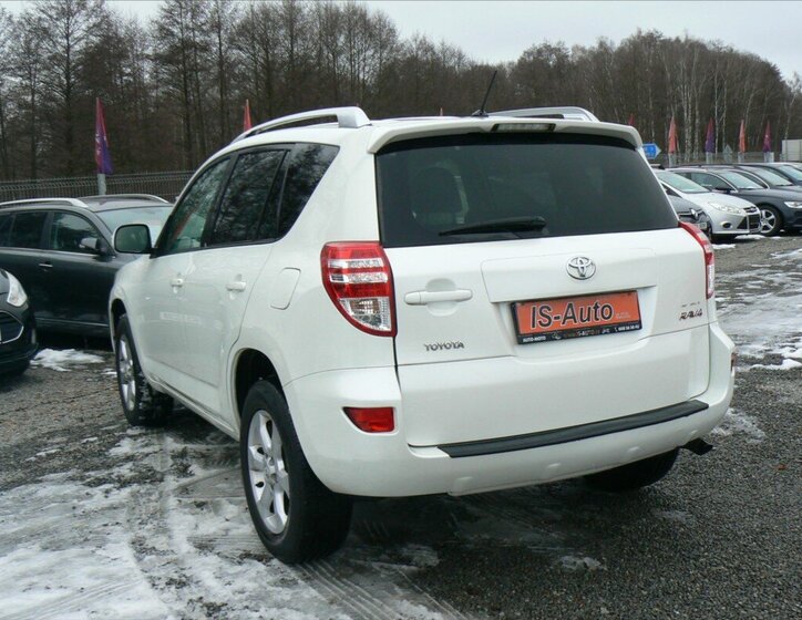 Toyota RAV4 5