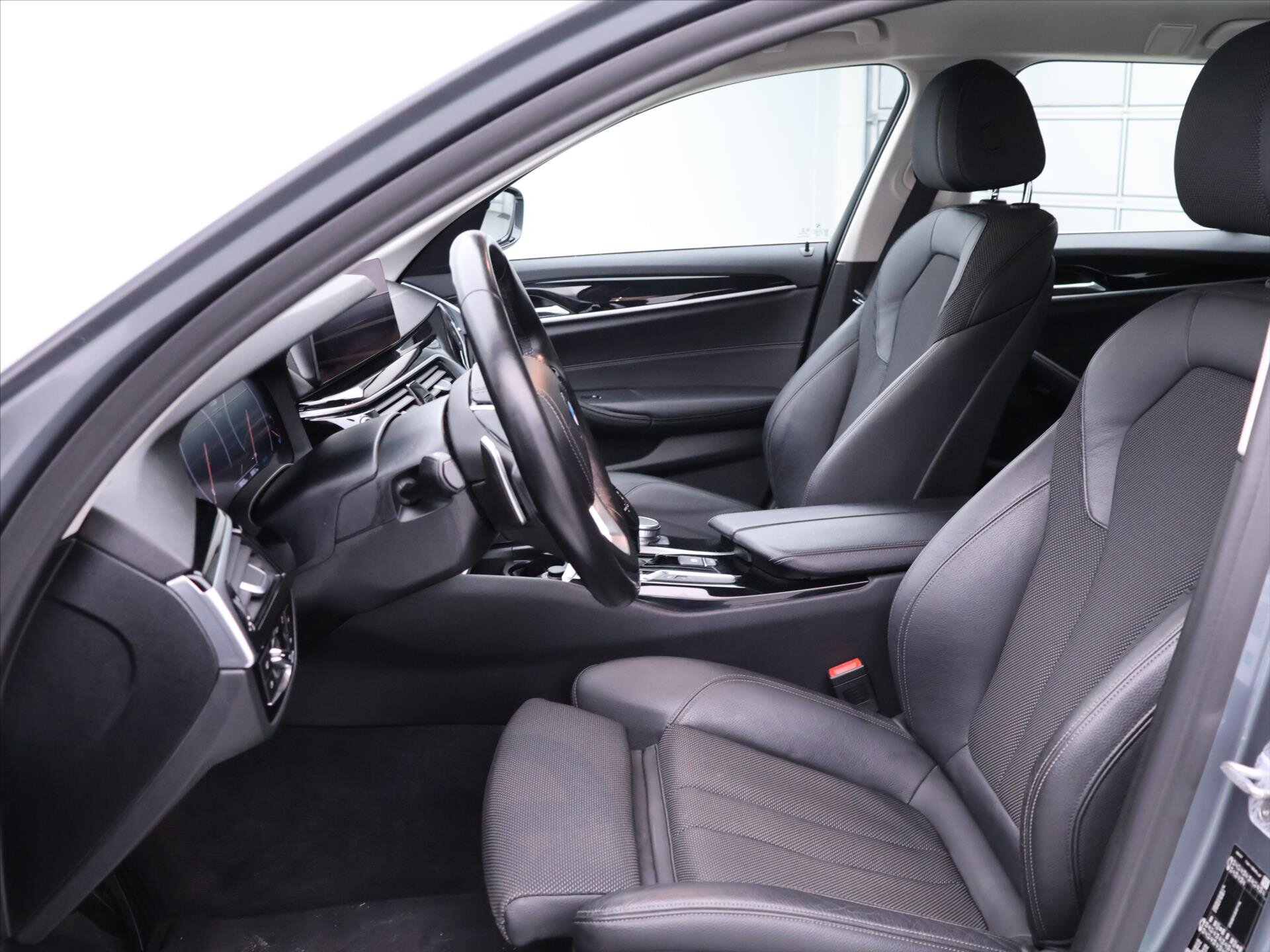 BMW Řada 5 Kombi 2,0 l 140 kw