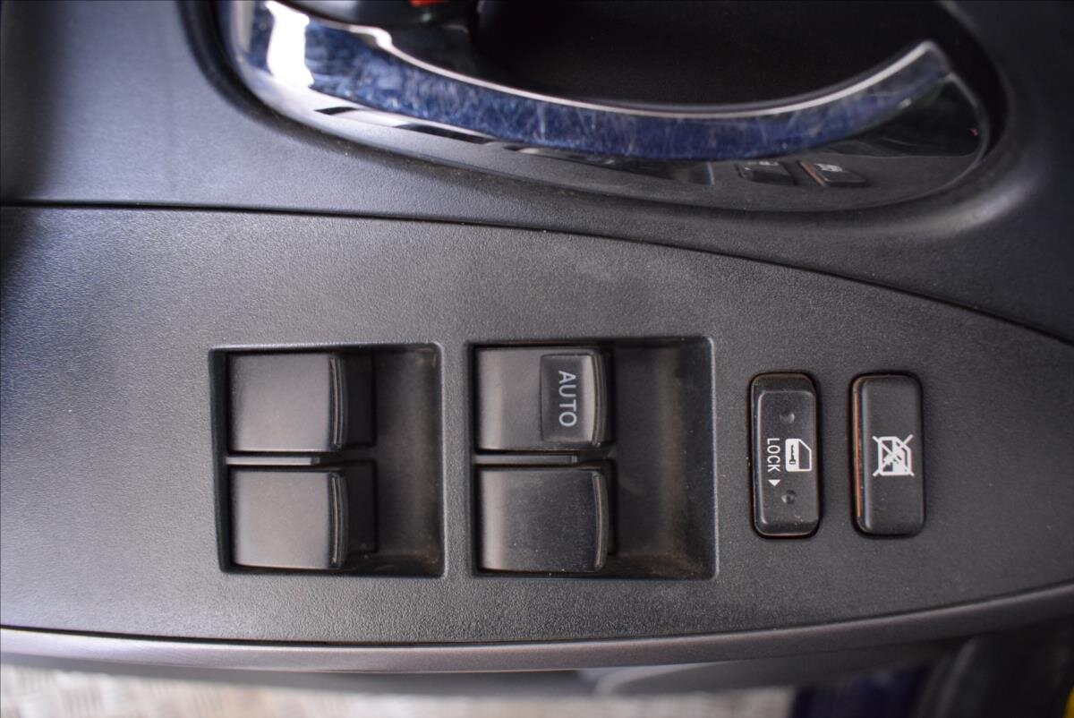 Toyota RAV4 SUV / Terénní 2,2 l 130 kw