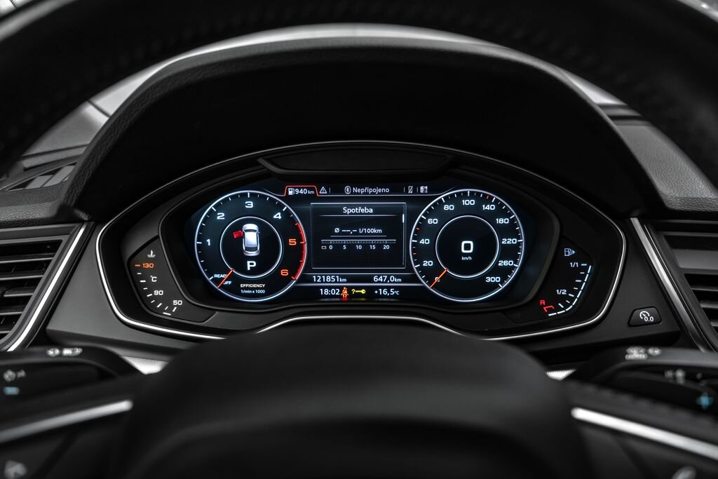 Audi Q5 SUV / Terénní 2,0 l 140 kw