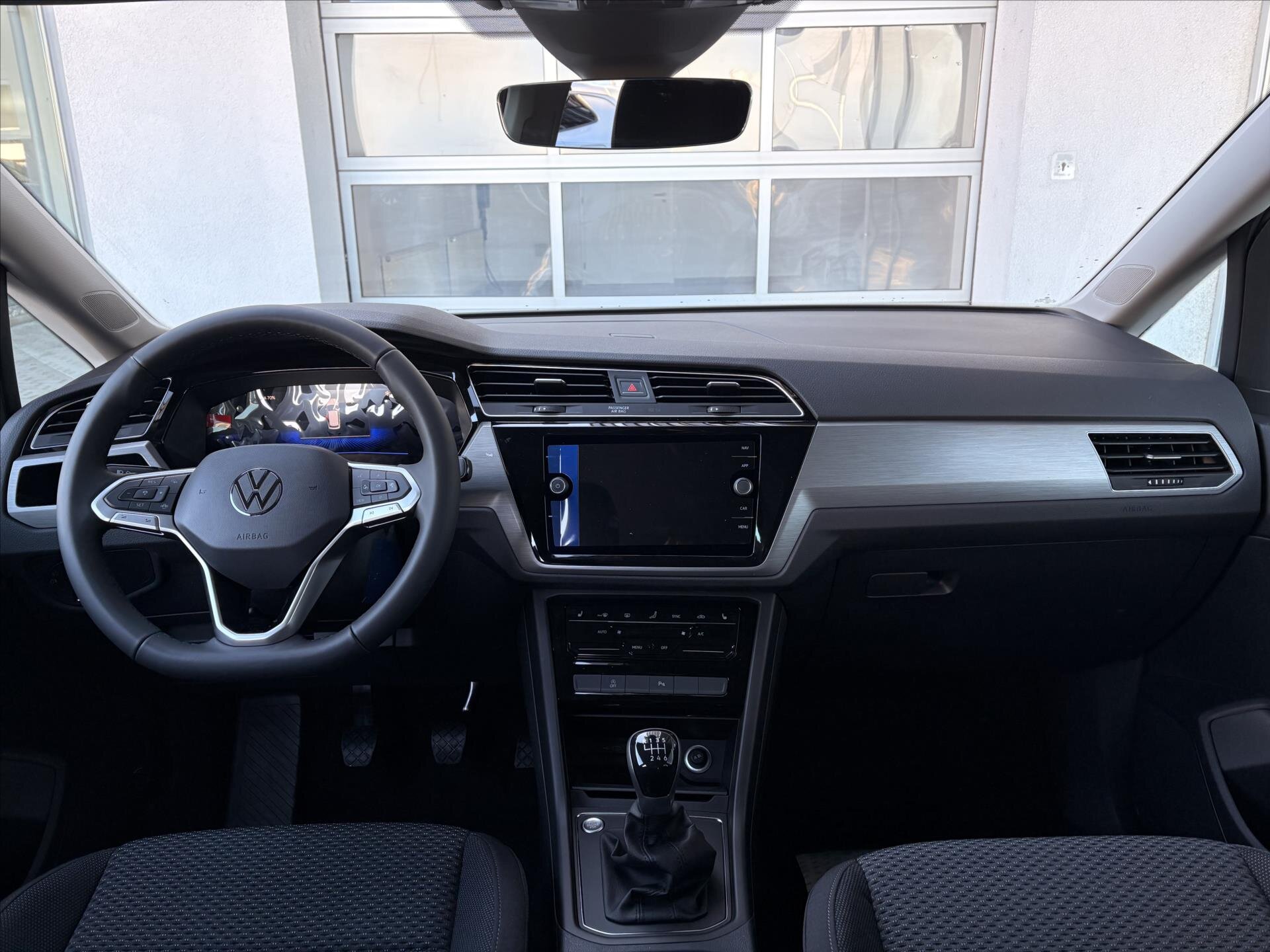 Volkswagen Touran MPV 1,5 l 110 kw