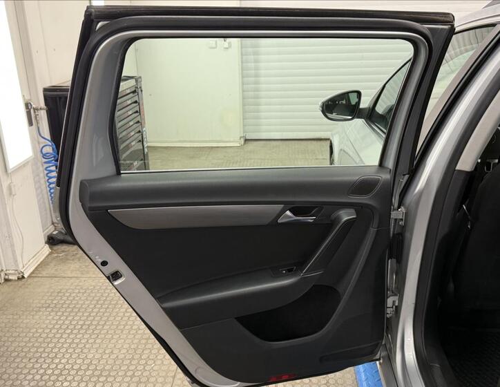 Volkswagen Passat 22