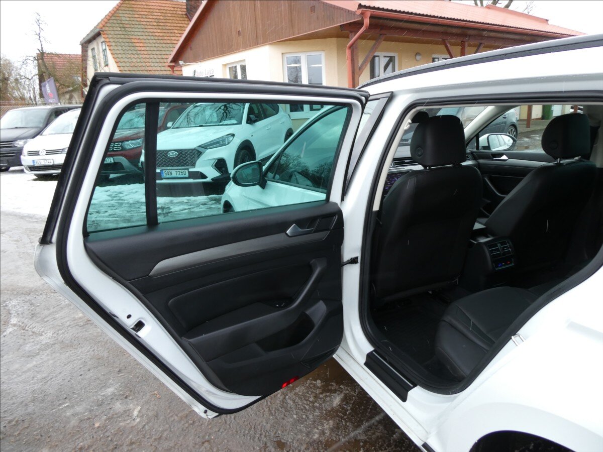 Volkswagen Passat Kombi 2,0 l 110 kw