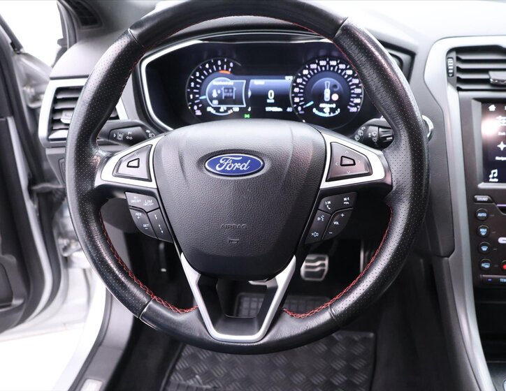 Ford Mondeo Kombi 2,0 l 132 kw