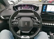 Peugeot 5008 SUV 1,5 l 96 kw