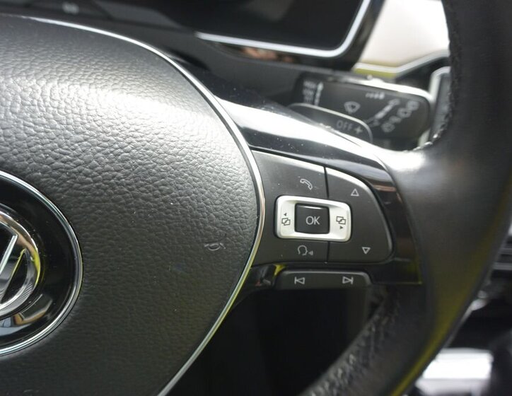 Volkswagen Passat 18